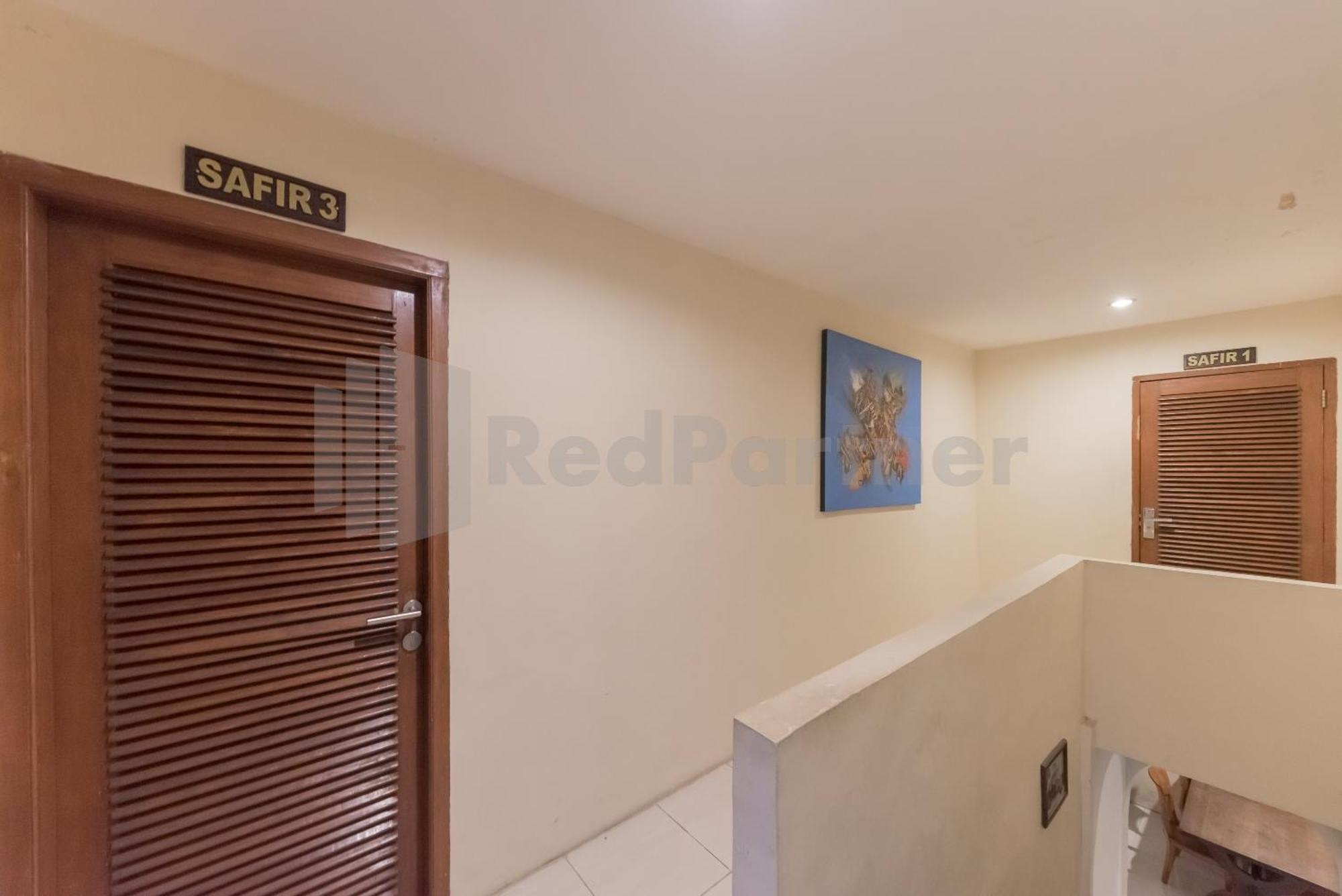 Bens Homestay Mitra Reddoorz Bogor Bagian luar foto