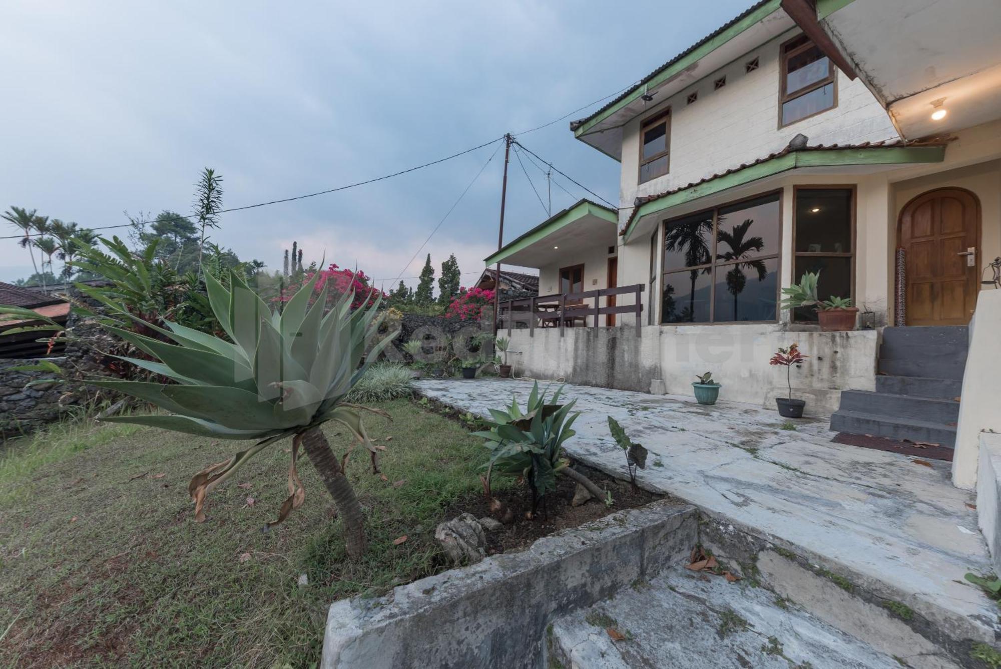 Bens Homestay Mitra Reddoorz Bogor Bagian luar foto